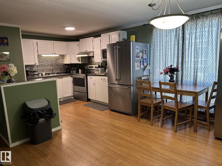 Property Photo: 4204 47 Street 68 AB T9A 2H5