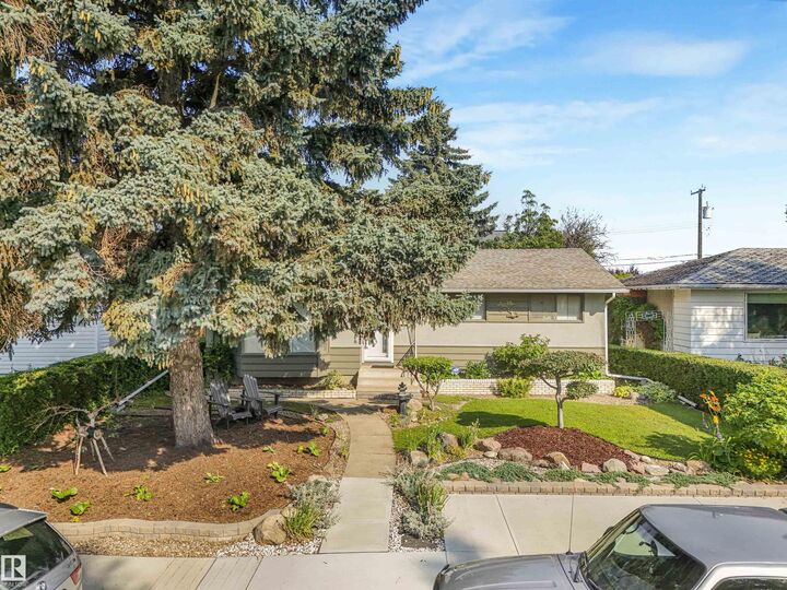 Property Photo: 4708 Malmo Road NW AB T6H 4L6