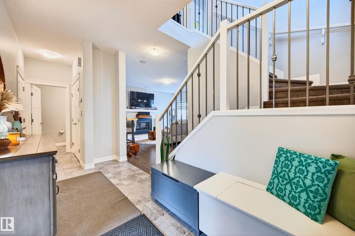 Property Photo: 3306 Hilton Crescent NW AB T6M 0N4