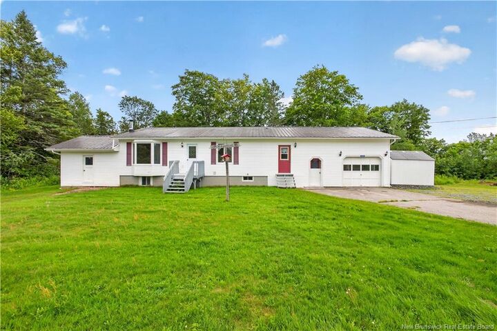 159 Taxis River Road — photo 1