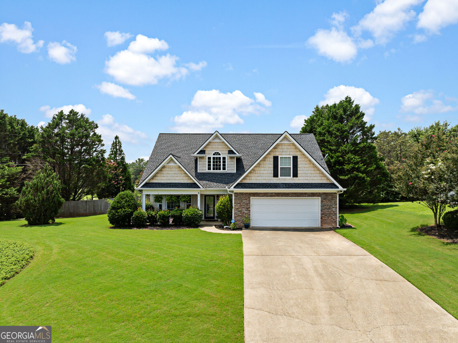 Property Photo: 1 Ferry Crossing Drive SE GA 30161