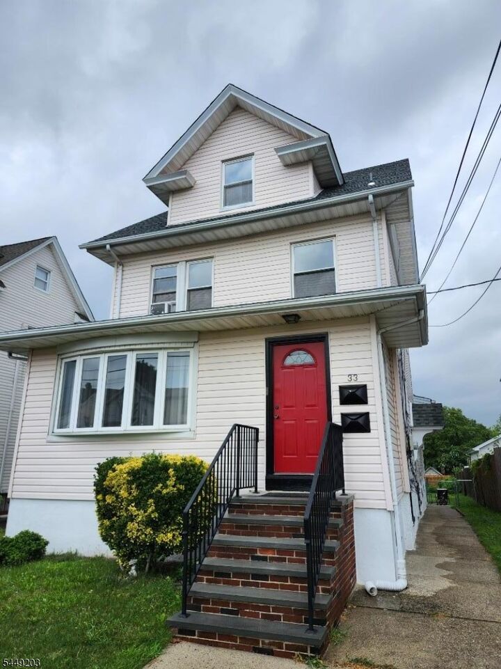 Property Photo:  33 Livingston Ave 2  NJ 07071 