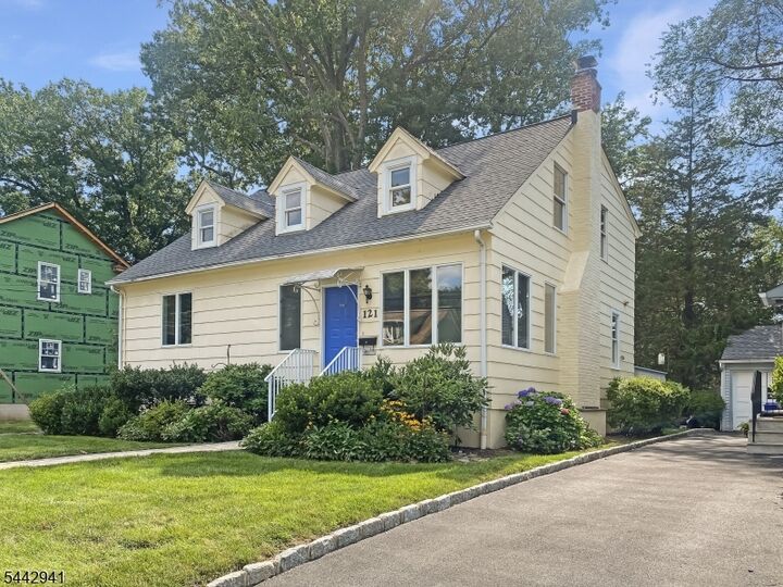 Property Photo:  121 Columbia Ave  NJ 07016 