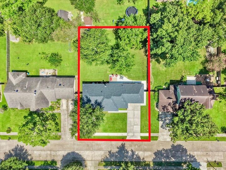 Property Photo:  904 Sandringham Drive  TX 77546 