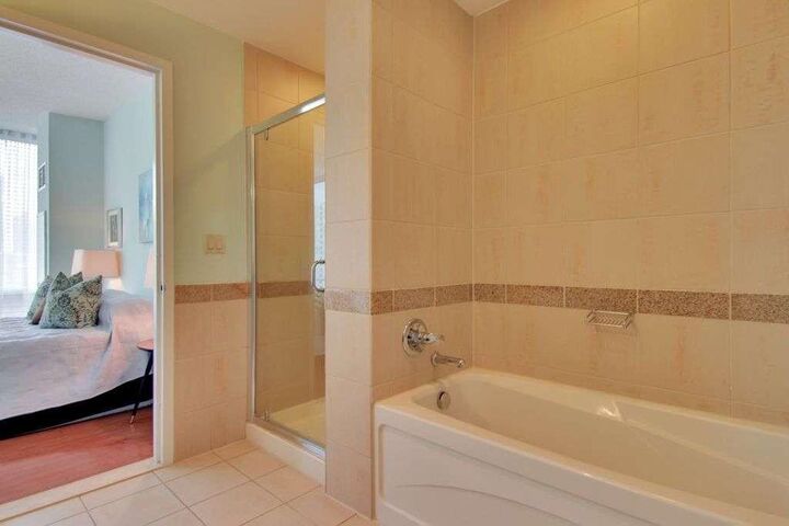 Property Photo:  20 Newport Parkway 2507  NJ 07310 