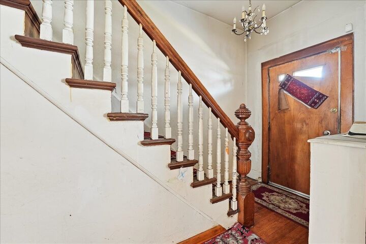 Property Photo:  24 East 33rd St  NJ 07002 