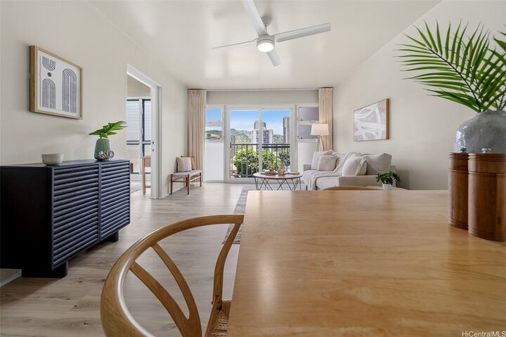 Property Photo:  2440 Date Street 706  HI 96826 