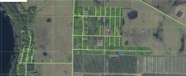Property Photo:  3025 Hacienda Drive  FL 33857 