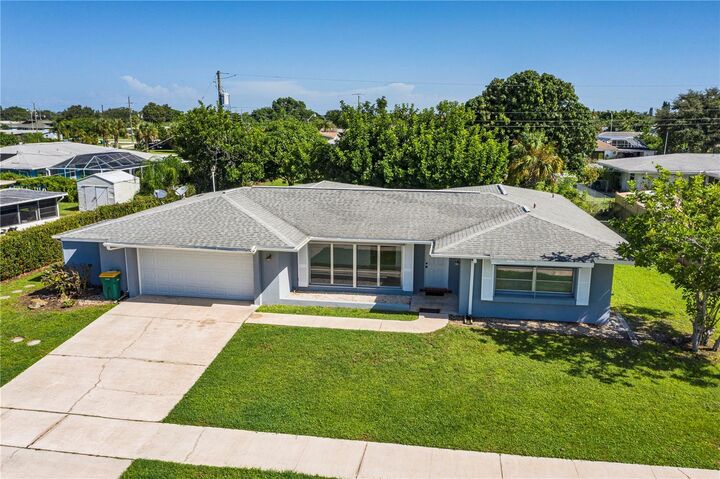 Property Photo:  326 Wherley Avenue SE  FL 33952 