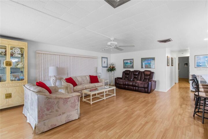 Property Photo:  5510 Denmark Drive  FL 34207 