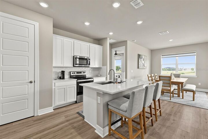 Property Photo:  44317 Timberland Terrace  FL 33982 