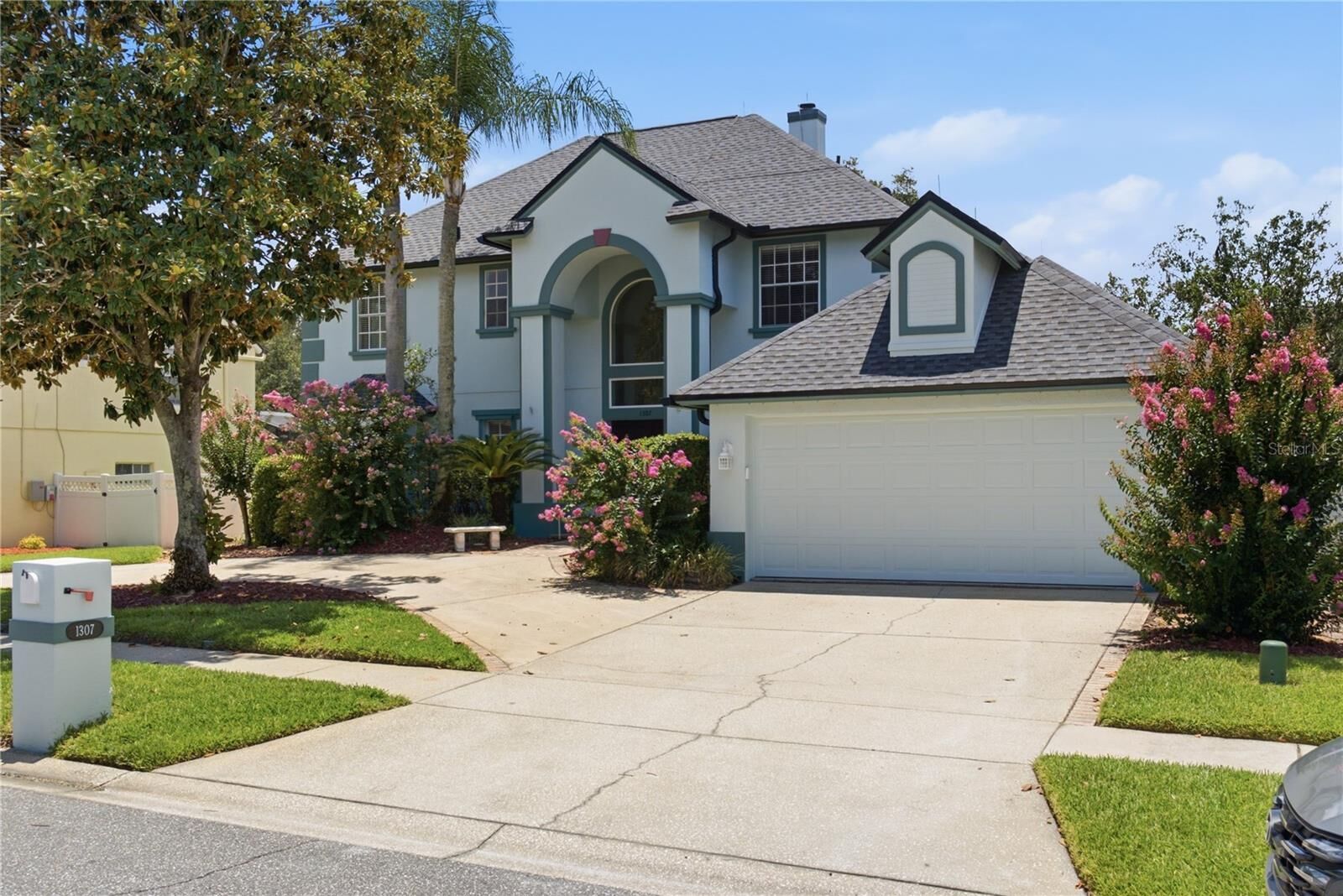 Property Photo: 1307 Hampstead Terrace FL 32765