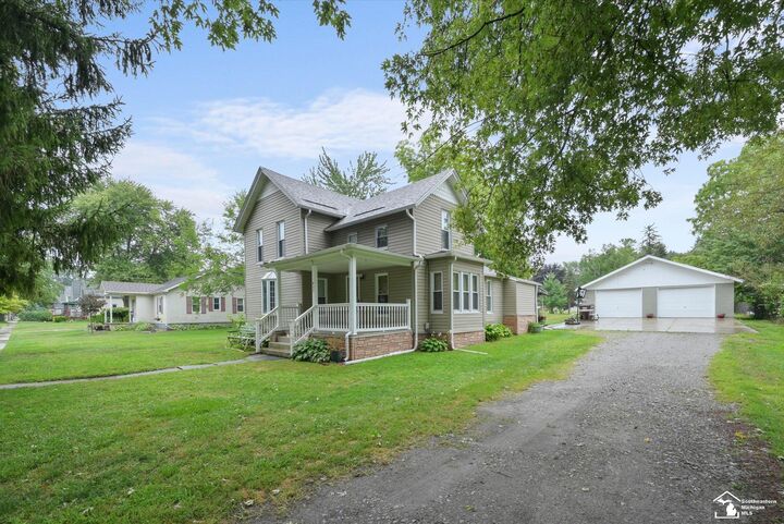 Property Photo: 437 Monroe Street MI 48117
