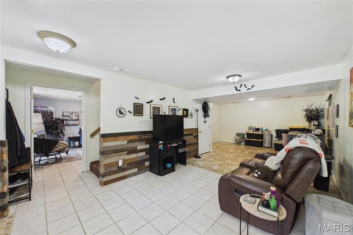 Property Photo:  1031 Palmer Lane  MO 63052 
