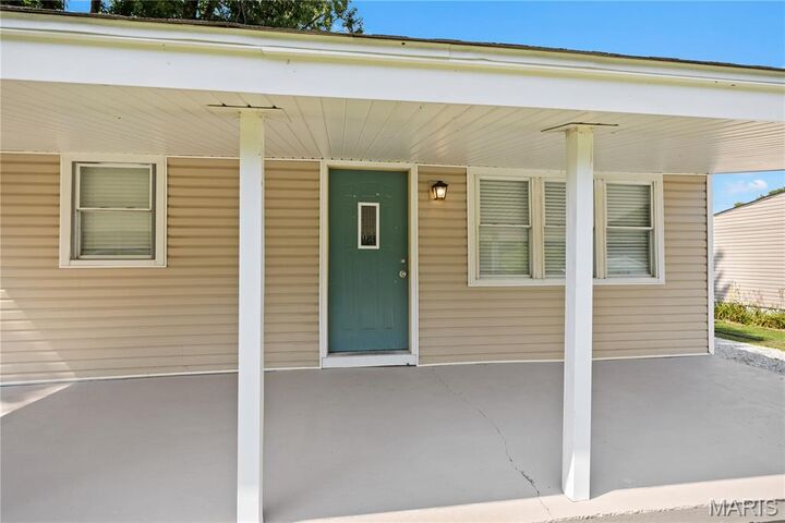 Property Photo:  2149 Miracle Avenue  IL 62040 