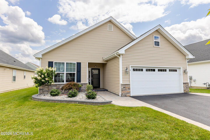 Property Photo:  9 Emerald Road  NJ 08533 