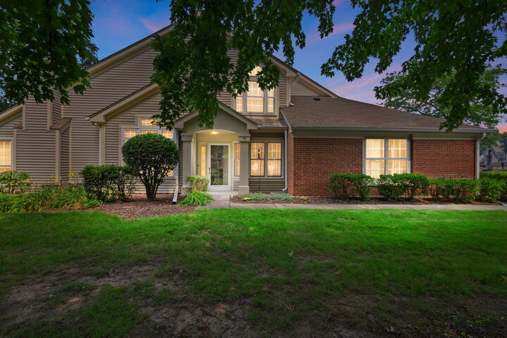 Property Photo:  30W024 Cedar Court 024  IL 60555 