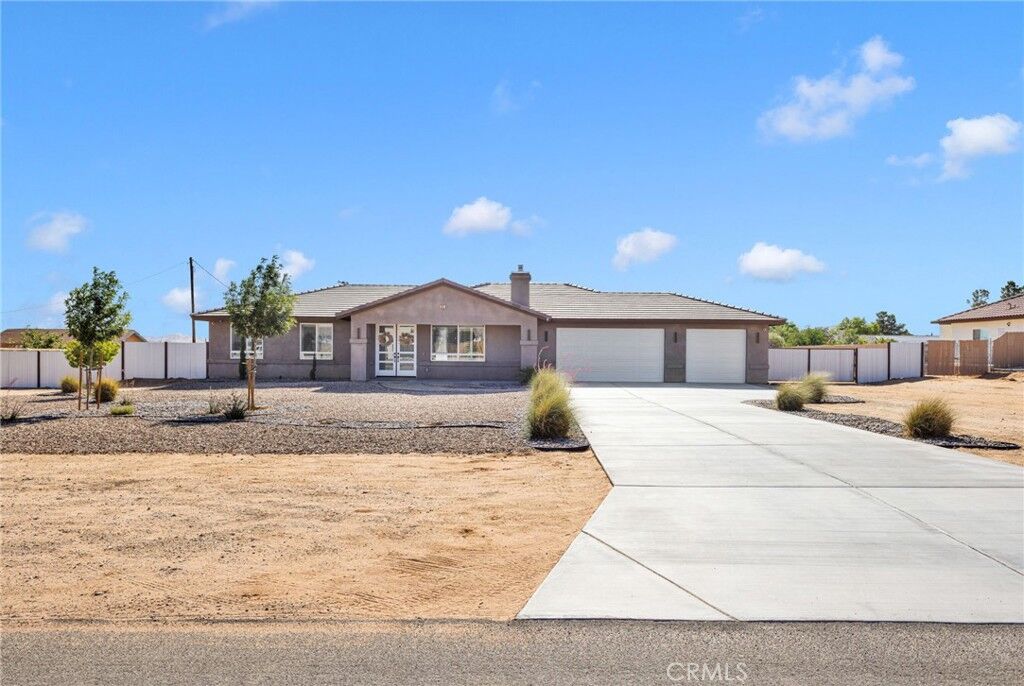 Property Photo: 16160 Tenaya CA 92307