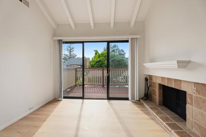 Property Photo:  523 Woodside Oaks 2  CA 95825 