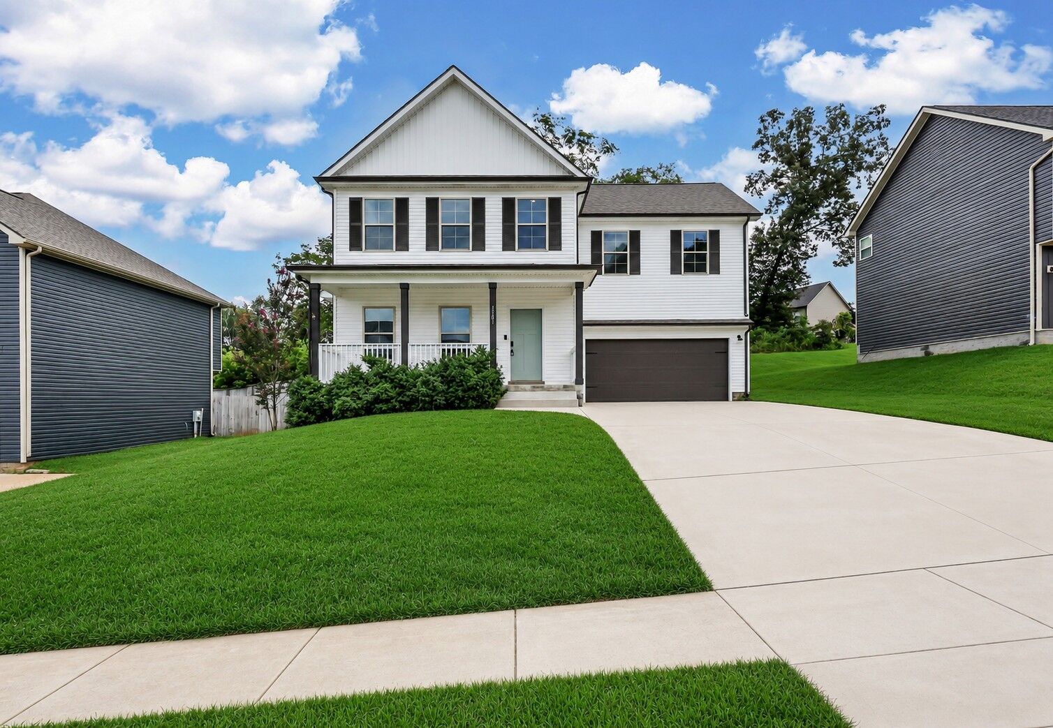 Property Photo:  1381 Sussex Dr  TN 37042 
