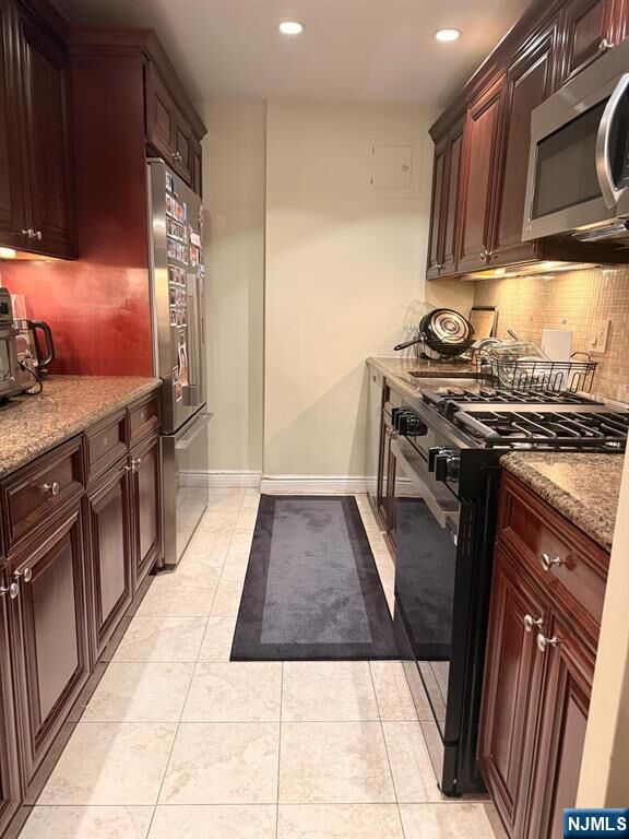 Property Photo: 2 Horizon 628 NJ 07024