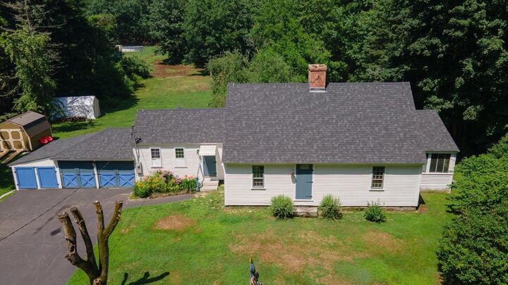 Property Photo:  30 Thornton Road West  NH 03054 