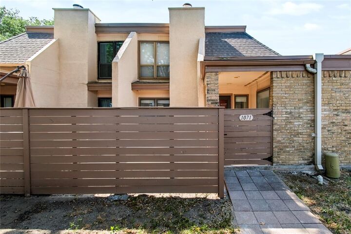 Property Photo: