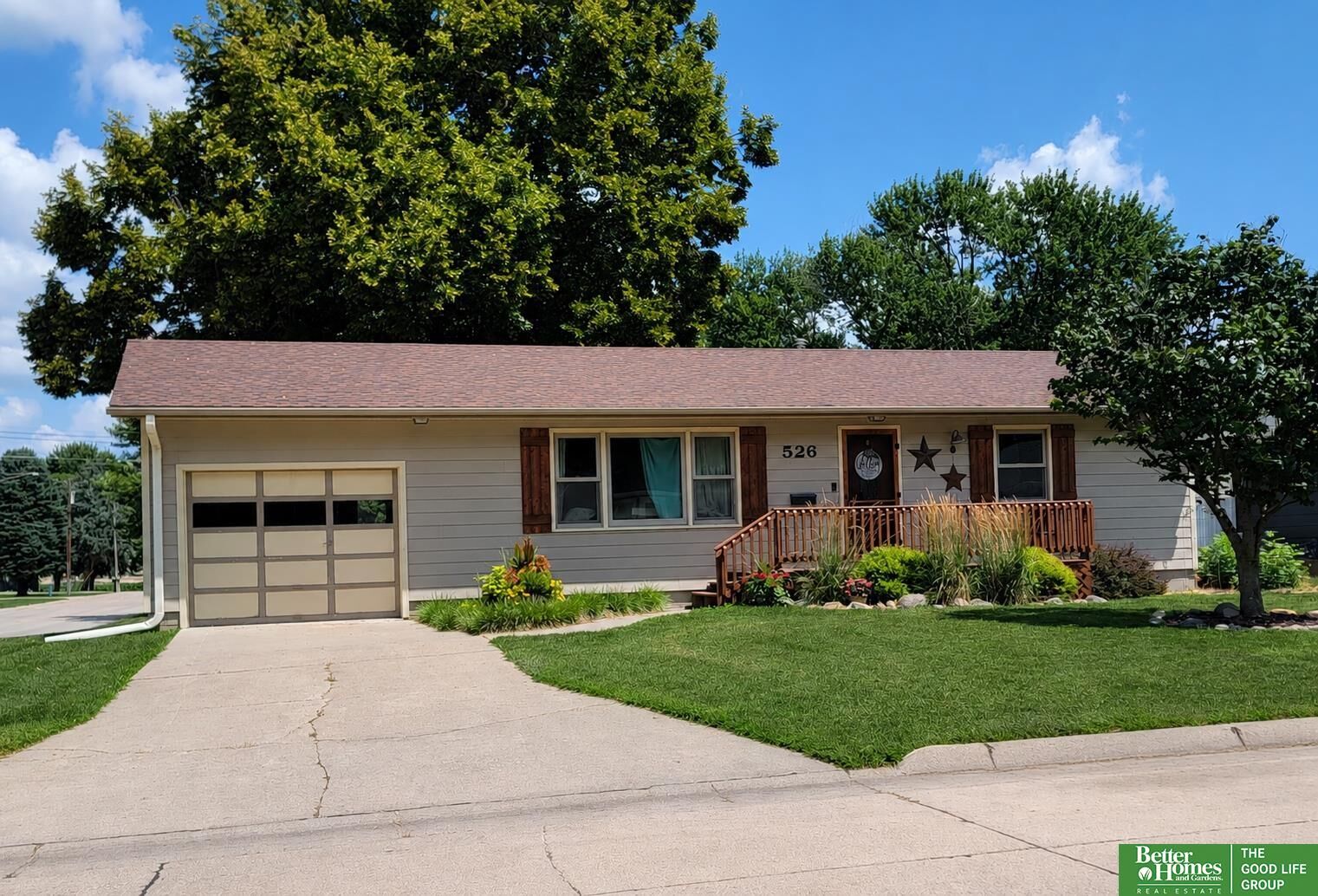 Property Photo:  526 N Ohio Avenue  NE 68467 