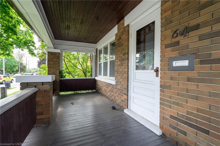Property Photo:  64 Highland Road W Upper  ON N2M 3B5 