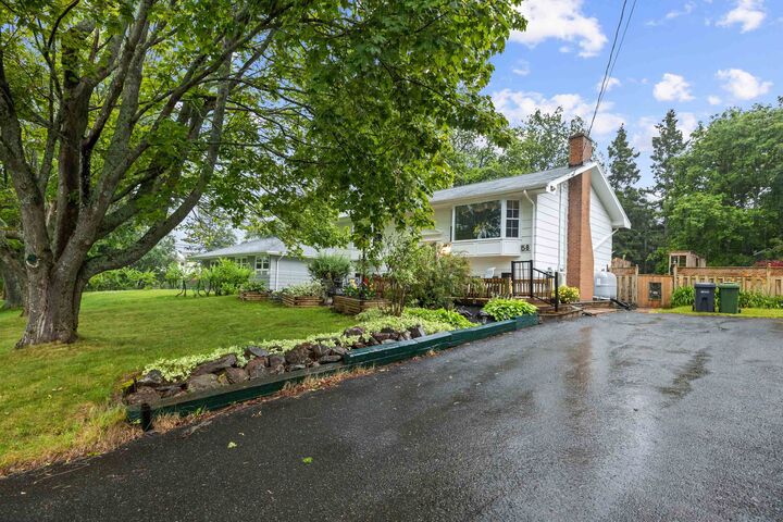 Property Photo: 58 Skyview Drive PE C1A 3A5