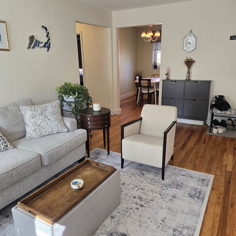 Property Photo:  31.5 Englewood Ave 3  MA 02445 