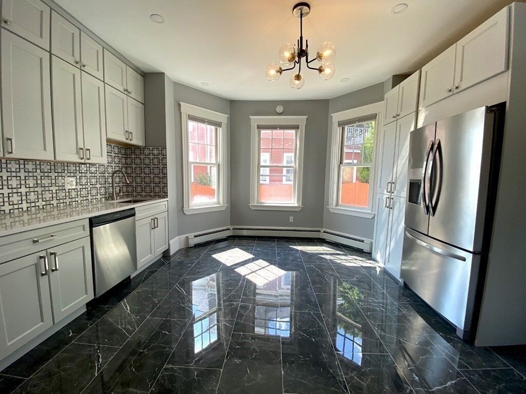 Property Photo:  126 Bayswater St 126  MA 02128 