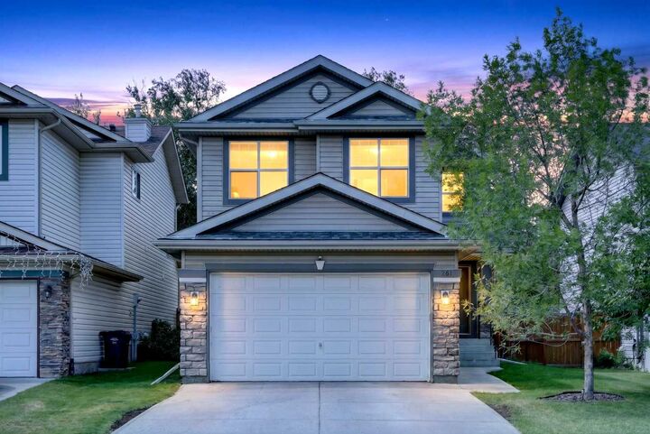 261 Panamount Hill NW — photo 1
