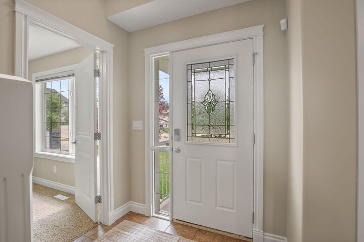 Property Photo:  250 Addington Drive  AB T4R 3N4 