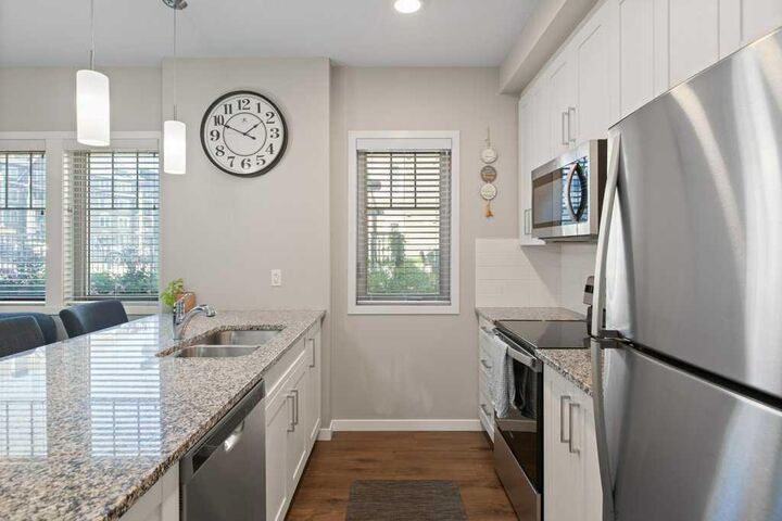 Property Photo:  30 Mahogany Mews SE 103  AB T3M 3H4 