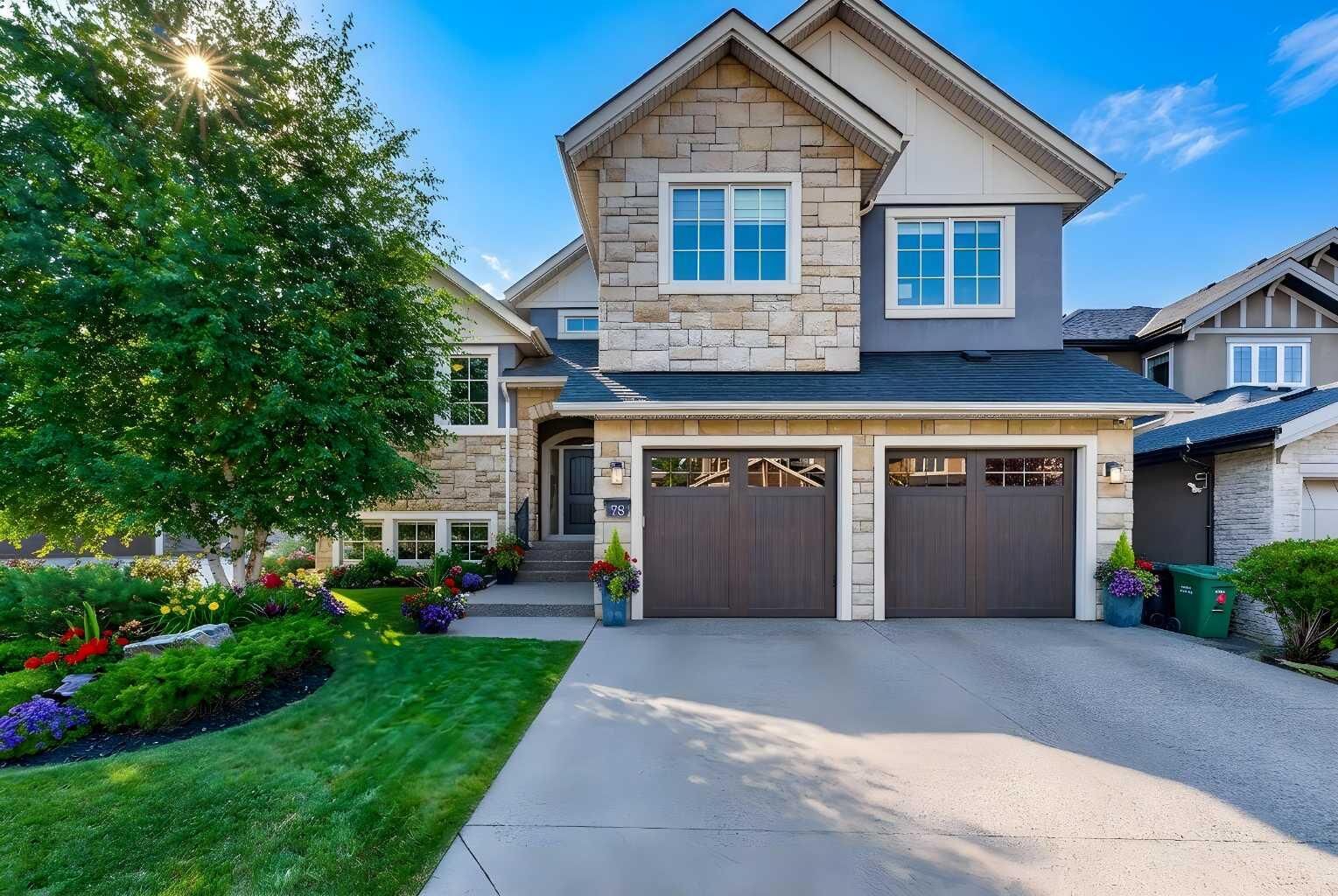 Property Photo: 78 Aspen Cliff Close SW AB T3H 0L9