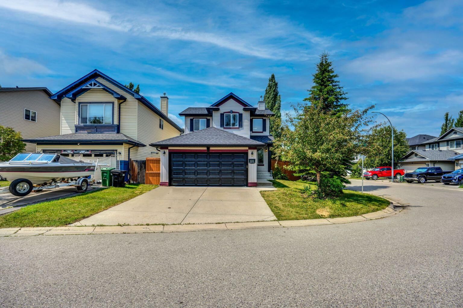 Property Photo:  191 Cranwell Crescent SE  AB T3M 1G1 
