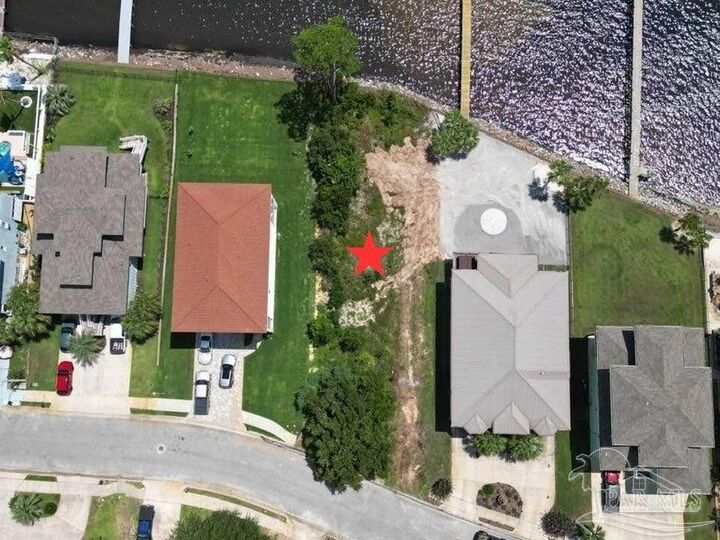 Property Photo:  1733 Turkey Oak Dr  FL 32566 