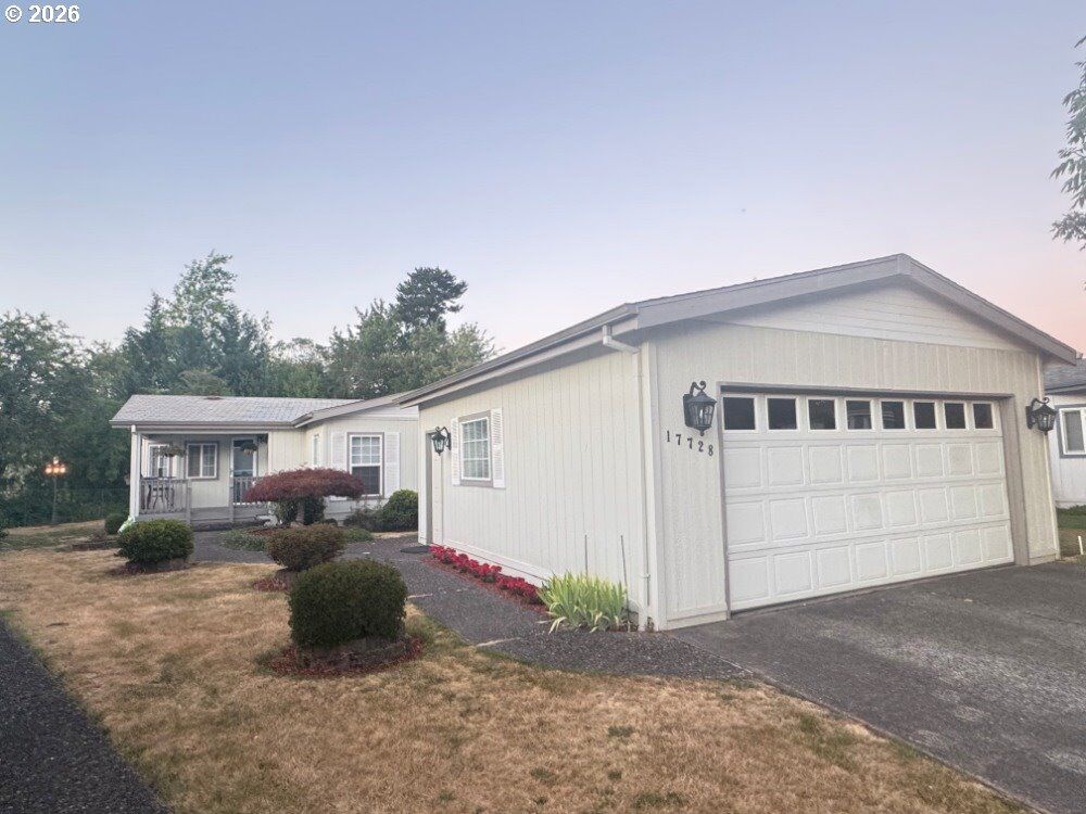 Property Photo: 17728 NW Shady Fir Loop OR 97006