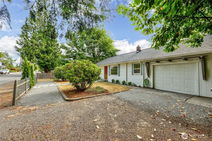 Property Photo:  2227  Sidney Avenue  WA 98366 