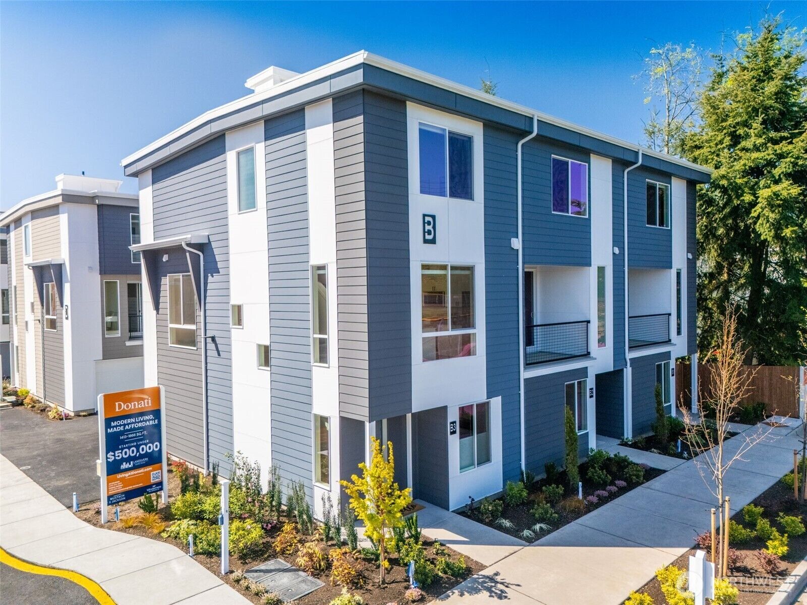 Property Photo:  222  124th Street SW G1  WA 98204 