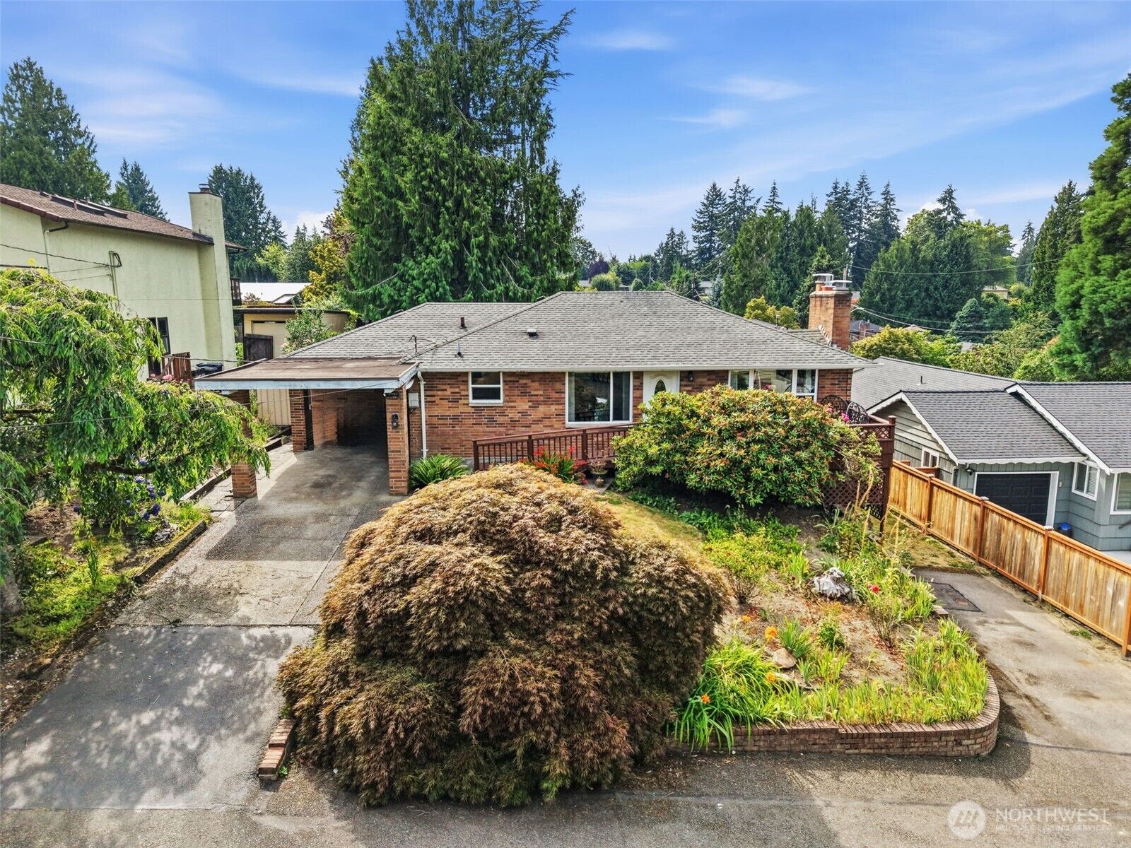 Property Photo:  16613  19th Avenue SW  WA 98166 