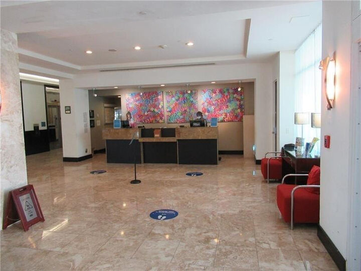 Property Photo:  2670 E Sunrise Boulevard 301  FL 33304 