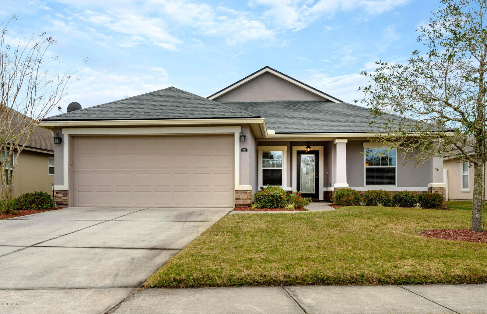 Property Photo: 325 Casa Sevilla Avenue FL 32092