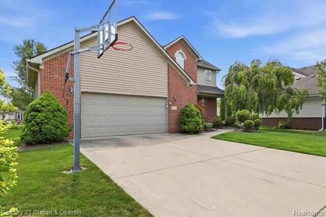 Property Photo:  23537 Crescent Ridge Drive  MI 48164 