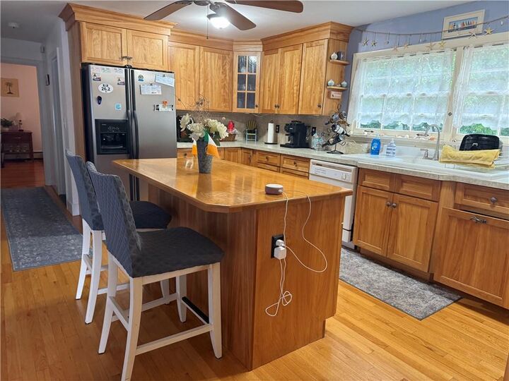 Property Photo:  10 Isabelle Drive  RI 02882 
