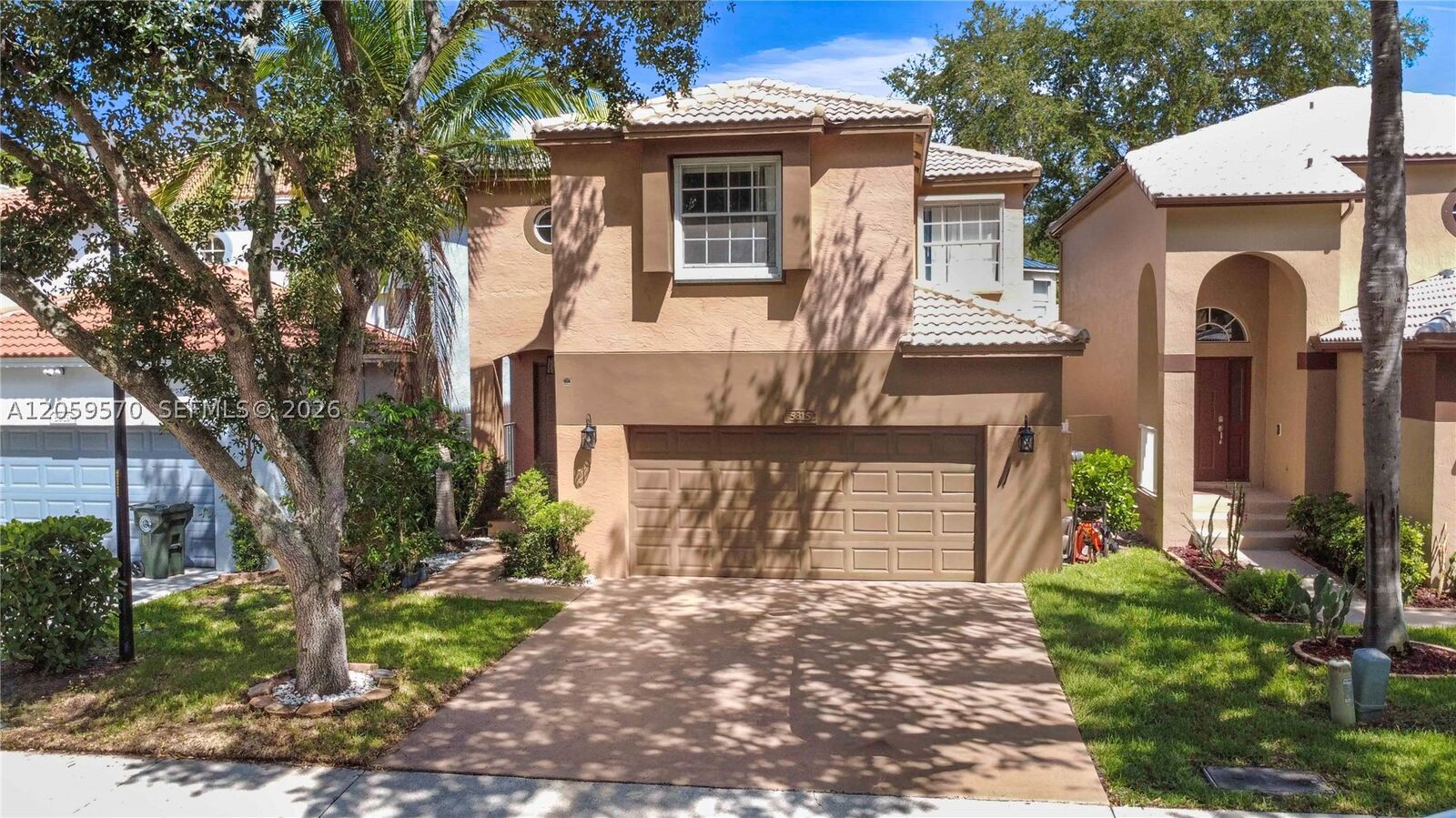 Property Photo:  5315 Eagle Cay Way  FL 33073 