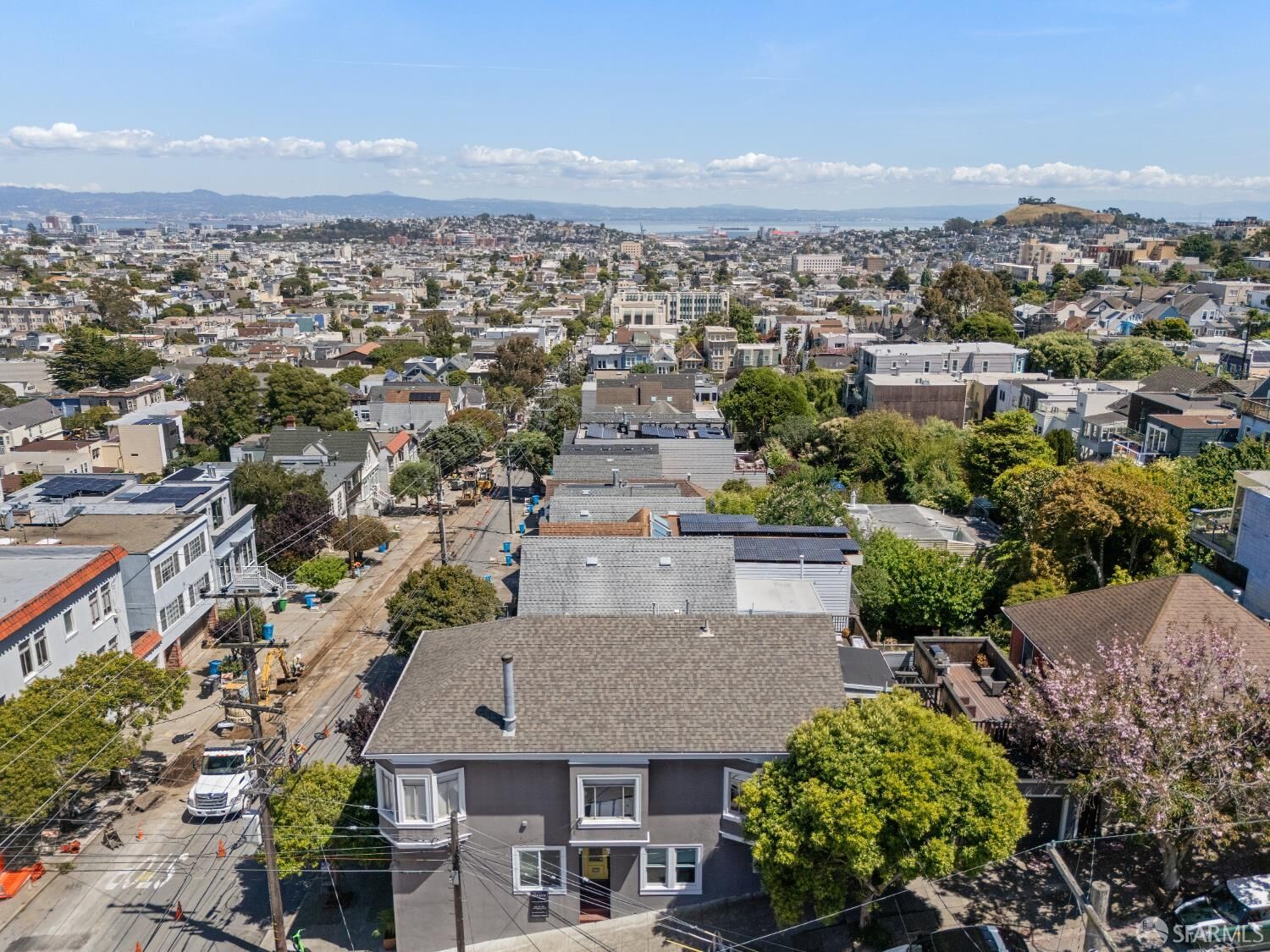 Property Photo: 907 Douglass Street CA 94114