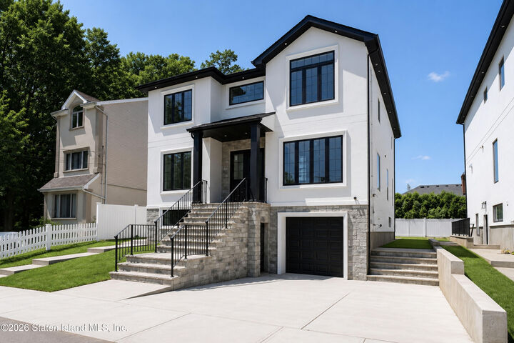 Property Photo:  23 Edwin Street  NY 10312 