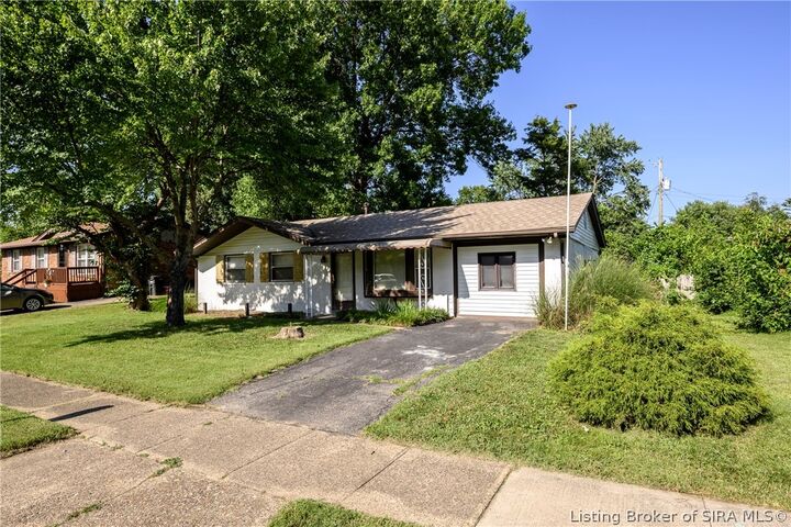 Property Photo:  1120 Spicewood Drive  IN 47129 